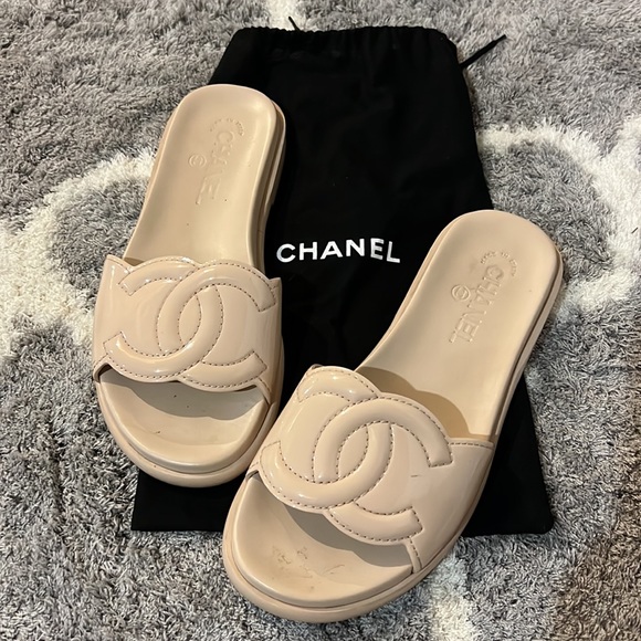 Womens Chanel slides - Picture 3 of 7
